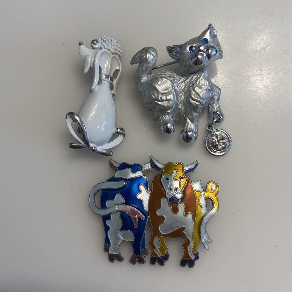 3-Piece Cute Vintage Brooch Bundle: Cat, Poodle, Cows